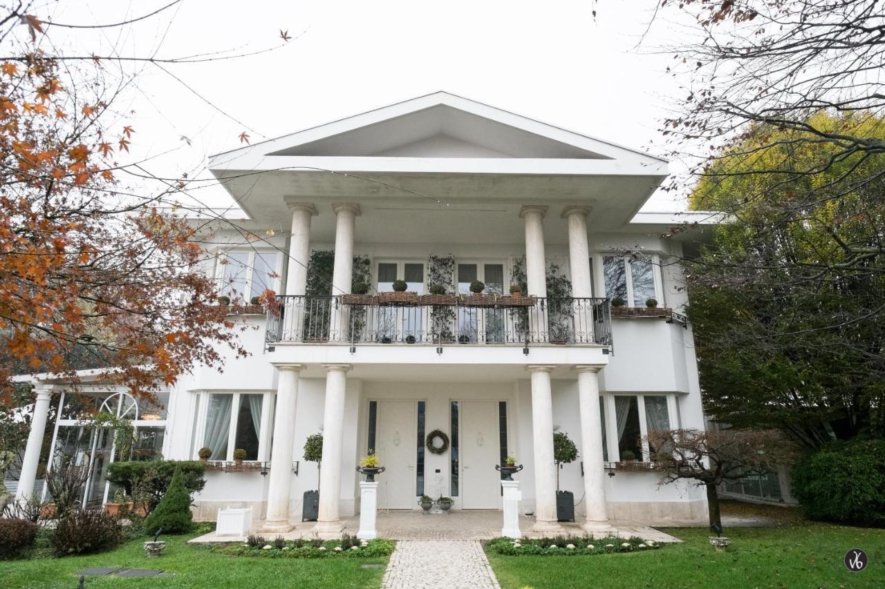 Villa Patrizia Magnago Luaran gambar